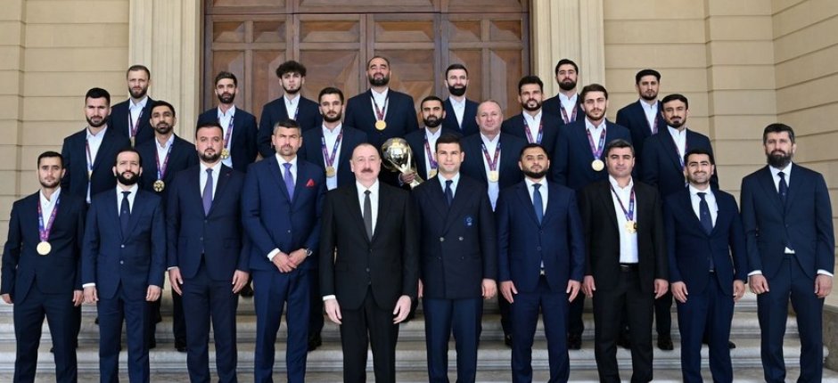 İlham Əliyev Azərbaycan milli komandasının üzvlərini qəbul etdi
