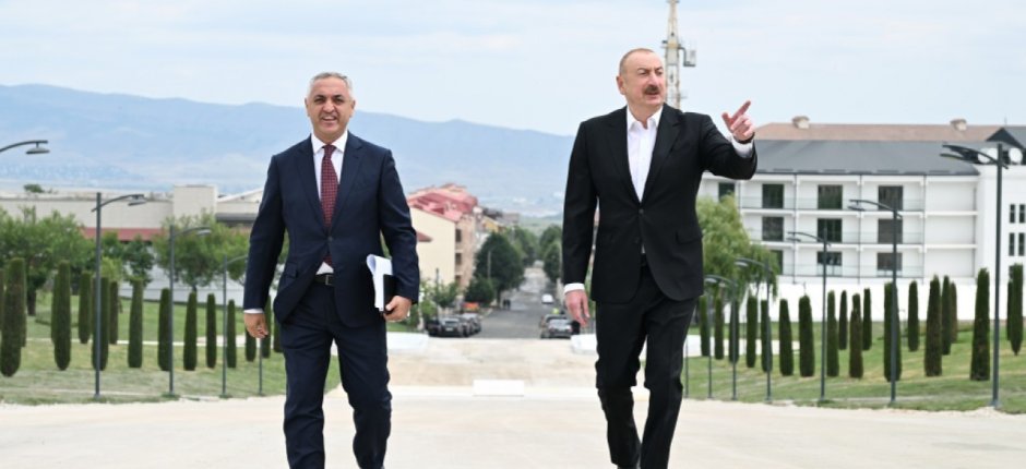 İlham Əliyev Xankəndidəki Zəfər parkında - FOTOLAR