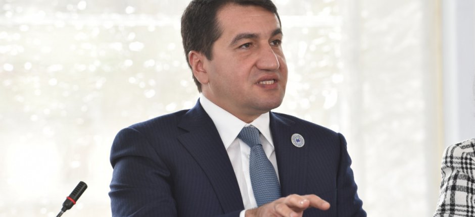 Hikmət Hacıyev: Qlobal mediaforum Şuşada təsadüfən təşkil olunmayıb