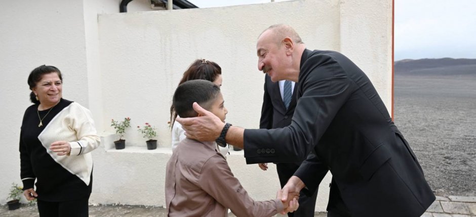 Azərbaycan Prezidenti Xocavənd rayonunun Sos kəndində olub - FOTOLAR