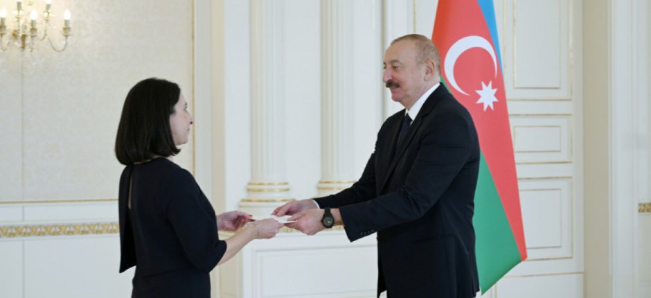 Prezident Fransanın yeni səfirinin etimadnaməsini qəbul etdi - FOTOLAR