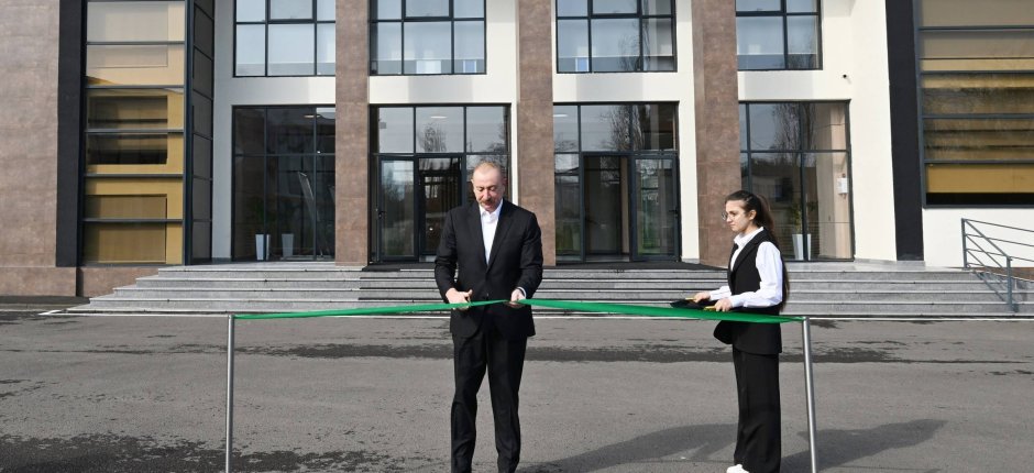 Prezident Lənkəran Dövlət Peşə Təhsil Mərkəzinin açılışında - FOTO