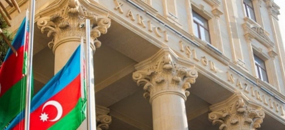 XİN Azərbaycan vətəndaşlarını İrana səfər etməkdən çəkinməyə çağırıb