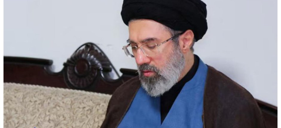 İranın yeni ali dini liderinin adı açıqlandı - Görün kim oldu