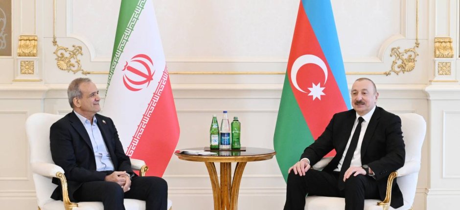 İlham Əliyev atəşkəslə bağlı Məsud Pezeşkianı təbrik edib