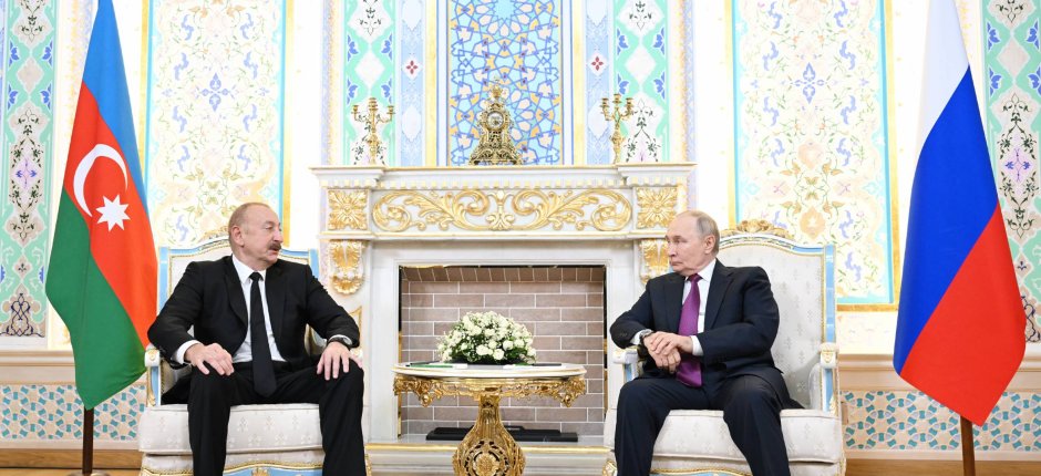İlham Əliyev Vladimir Putini təbrik etdi