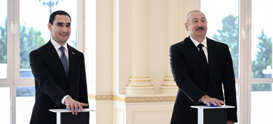 Azərbaycan bu ölkəyə tanker hədiyyə etdi - Mərasimdən fotolar