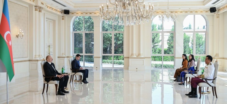 Prezident Kambocanın yeni təyin olunmuş səfirinin etimadnaməsini qəbul etdi
