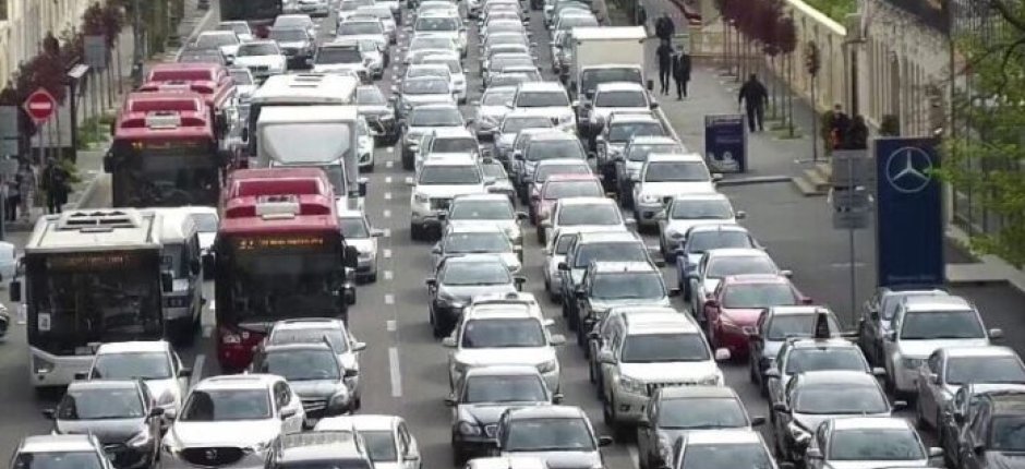 Formula 1, məktəblər, metro... – Sentyabrda Bakını nəqliyyat böhranı gözləyir?