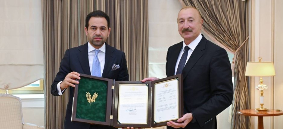 İlham Əliyevə "Zayed İnsan Qardaşlığı Mükafatı"nın sertifikatı təqdim olundu - FOTOLAR