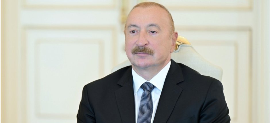 Prezident icra başçısını vəzifəsindən azad etdi