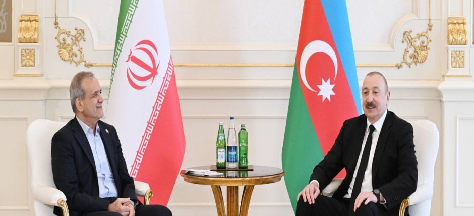 İlham Əliyev Məsud Pezeşkiana zəng etdi
