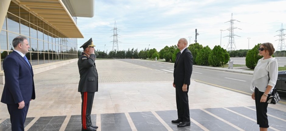 İlham Əliyev “ADEX 2026” və “Securex Caspian” sərgiləri ilə tanış olub - FOTOLAR