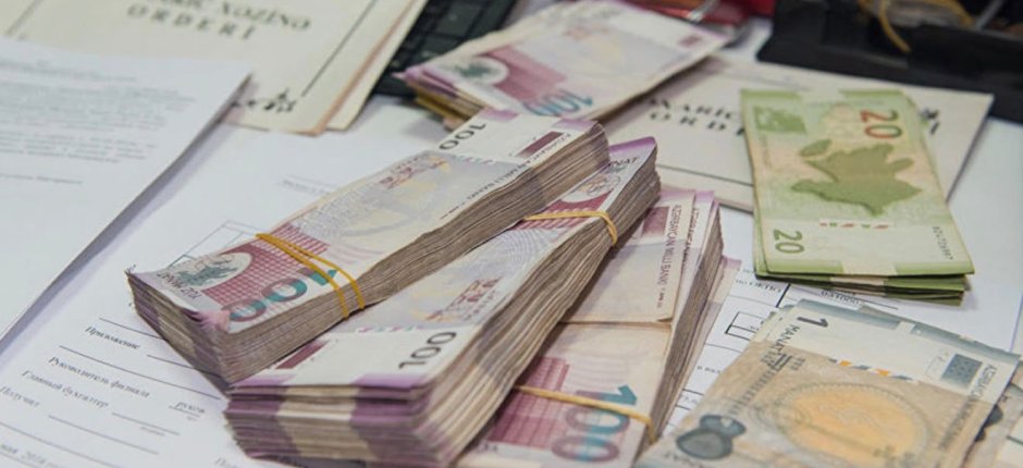 3 min alırdı, 12 min manat alacaq – “Yüksək maaş korrupsiyanın qarşısını almaq üçün verilir”