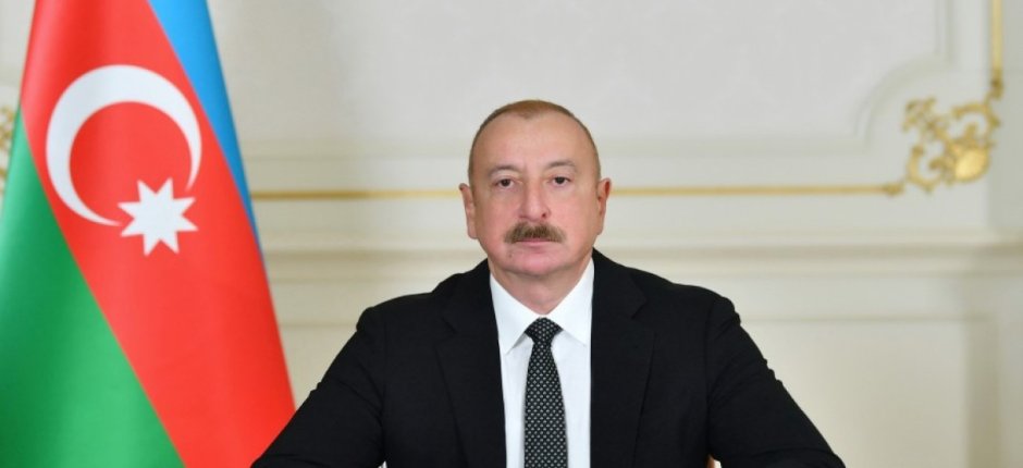 Prezidentdən mükafat və maaş əlavələri ilə bağlı mühüm fərman