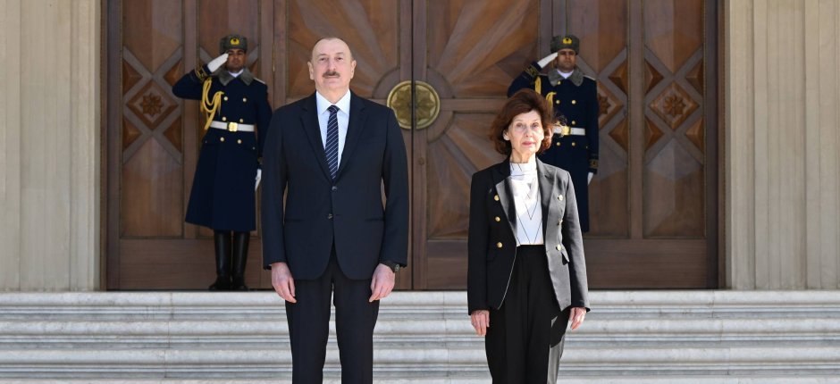 Şimali Makedoniya prezidenti İlham Əliyevə zəng etdi