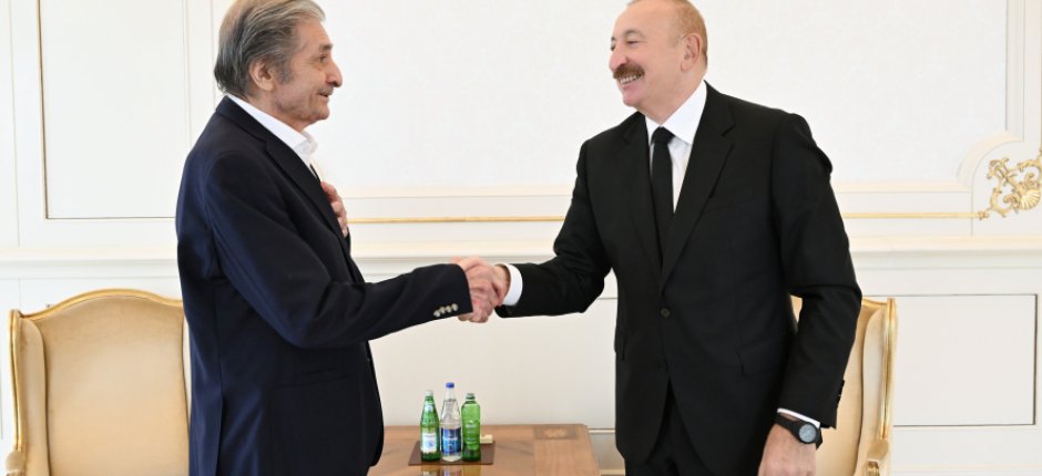 “Xeyli vaxtdır görüşmürük, bir az darıxmışam...”