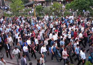 İran məhkəməsi 15 azərbaycanlı haqda həbs qərarı çıxardı