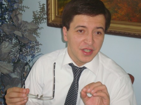 Elşən Musayev: "Bu iqtidar adına istənilən rəqiblə döyüşməyə hazıram"
