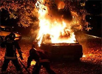 Bakıda nazirlik işçiləri avtomobildə yanaraq öldülər