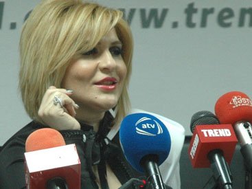 "Hərdən ürəyimi taksi sürücüsünə açmaq istəyirəm"