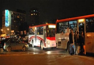Bakıda avtobuslarda gedişhaqqı özbaşına qaldırıldı