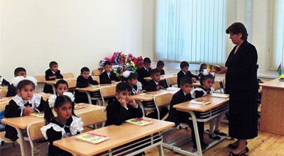 Prezident İlham Əliyev müəllimlərin əməkhaqqını 10 faiz artırdı