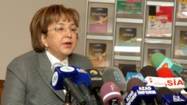 TQDK sədri təklif verdi: “Dərsliklərdəki səhvləri ictimai müzakirəyə çıxarılsın”