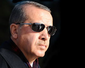 Sarkozinin atası Ərdoğana cavab verdi