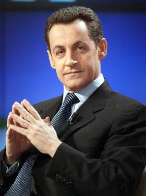 Sarkozi: "Fransa heç kimə dərs keçmir, amma heç kimdən də dərs almaq istəmir"