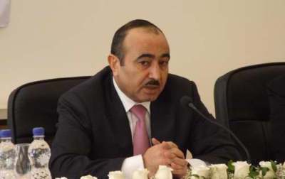 Əli Həsənov: "Belə qəzetin işığını da söndürərlər, hələ o yana da keçərlər”.