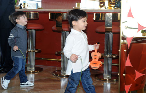 Prezident İlham Əliyev nəvələri ilə birgə açılışda - FOTOLAR