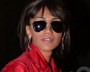 Röya restoran açdı