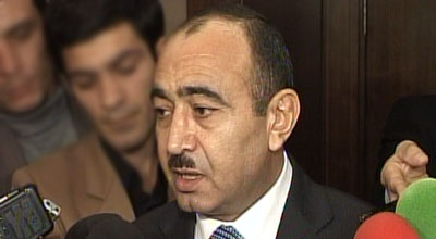 Əli Həsənovdan Ziyalılar Forumu ilə bağlı açıqlama