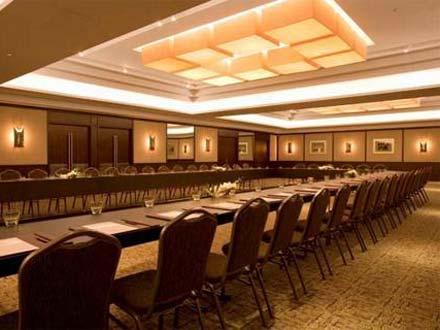 Rüstəm İbrahimbəyov “Hyatt Regency” otelindən ABŞ-a şikayət edəcək