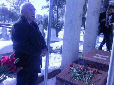 İsa Qəmbər Məhəmməd Əmin Rəsulzadənin məzarını ziyarət etdi