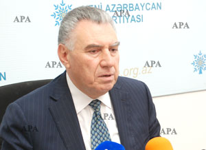 Əli Həsənov qaçqınlara və məcburi köçkünlərə ayrılan vəsaitlərdən danışdı