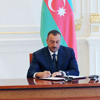 Prezident Dövlət Neft Fondunun xərclərini artırdı