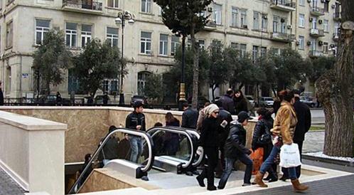 Bakıda Almaniya istehsallı eskalatorlar ‘kitayski’ çıxdı