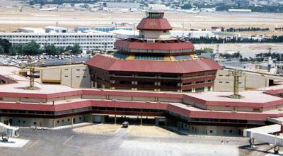 Heydər Əliyev Beynəlxalq Aeroportunun ərazisini su basıb