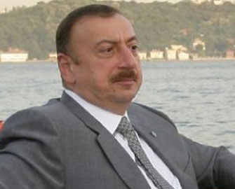 Prezident İlham Əliyev abidəni ziyarət etdi