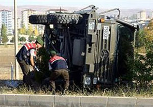 Hərbi maşın aşdı: 7 əsgərimiz yaralandı