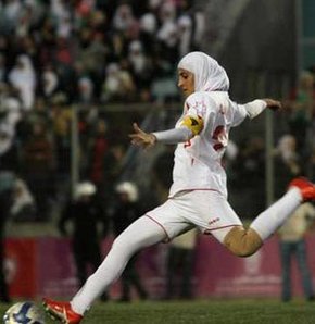 FIFA-dan hicabla bağlı şok qərar