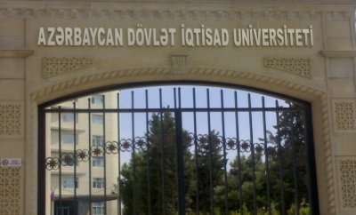 İqtisad Universitetinin tələbələri imtahanları baykot etdilər
