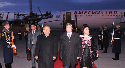 Atambayev Bakıda