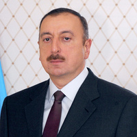 Praqada prezident İlham Əliyevə rəsmi qarşılanma mərasimi təşkil edilib - YENİLƏNİR