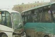 Bakıda 2 avtobus toqquşdu - QƏZA