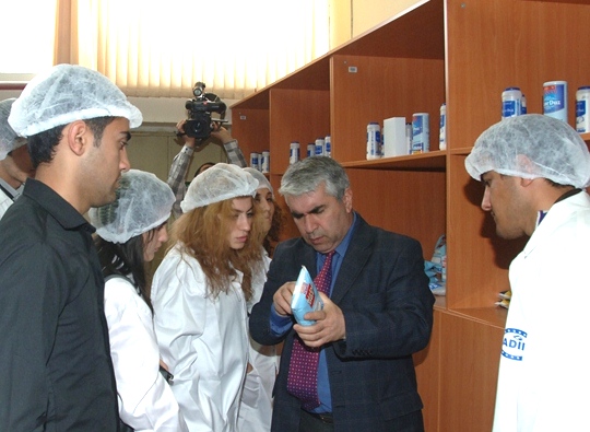 Tələbələr və həkimlər Masazır Duz Zavodunda oldular - FOTOLAR