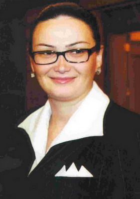 Qənirə Paşayeva Fransada qondarma 