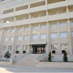Bəzi xəstəxanalar gücləndirilmiş rejimdə işləyəcək